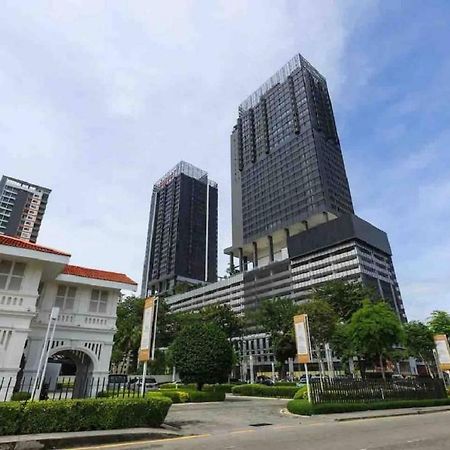 Tropicana 218 Macalister Netflix Unit By Blue Sky Holidays George Town Extérieur photo