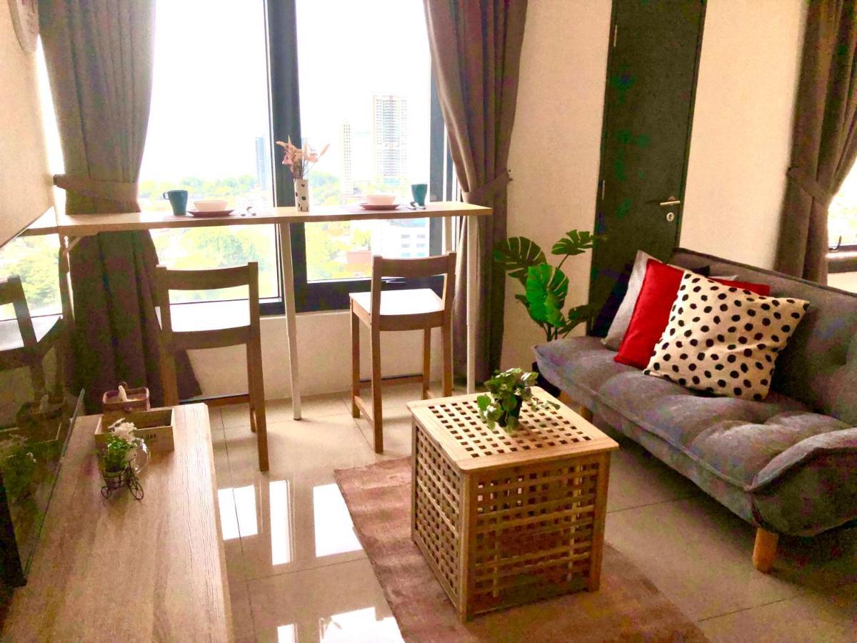 Tropicana 218 Macalister Netflix Unit By Blue Sky Holidays George Town Extérieur photo