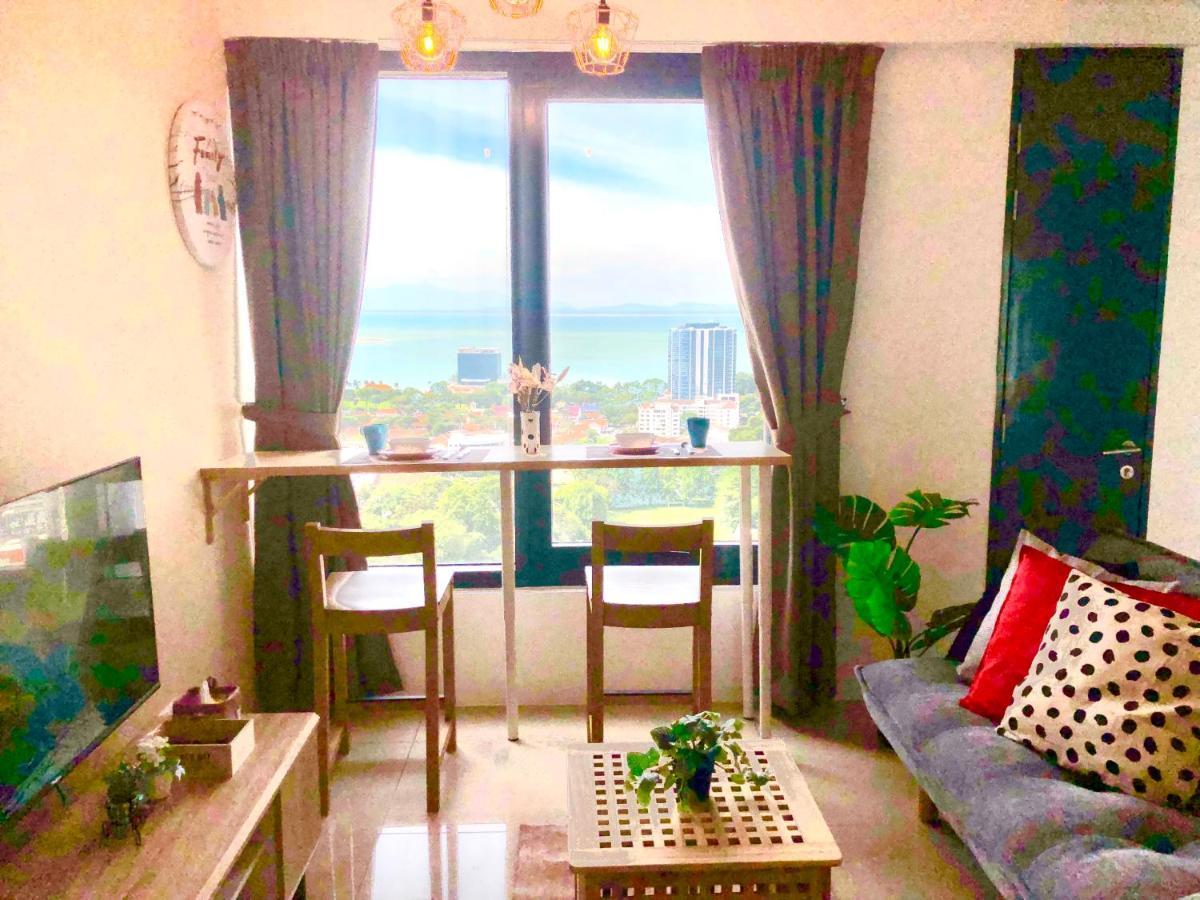 Tropicana 218 Macalister Netflix Unit By Blue Sky Holidays George Town Extérieur photo