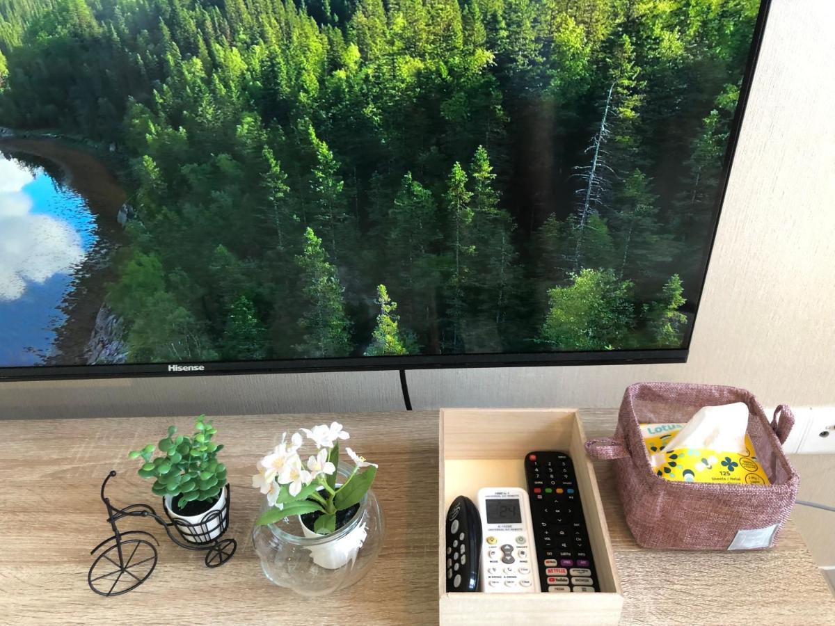 Tropicana 218 Macalister Netflix Unit By Blue Sky Holidays George Town Extérieur photo