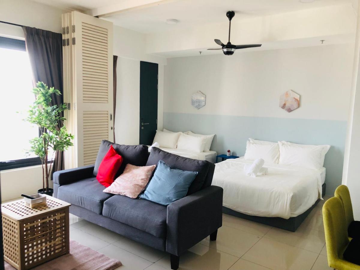 Tropicana 218 Macalister Netflix Unit By Blue Sky Holidays George Town Extérieur photo