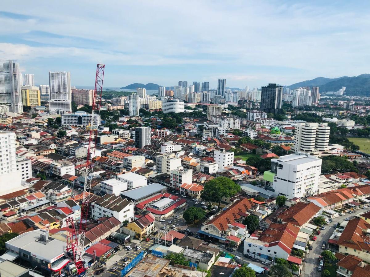Tropicana 218 Macalister Netflix Unit By Blue Sky Holidays George Town Extérieur photo