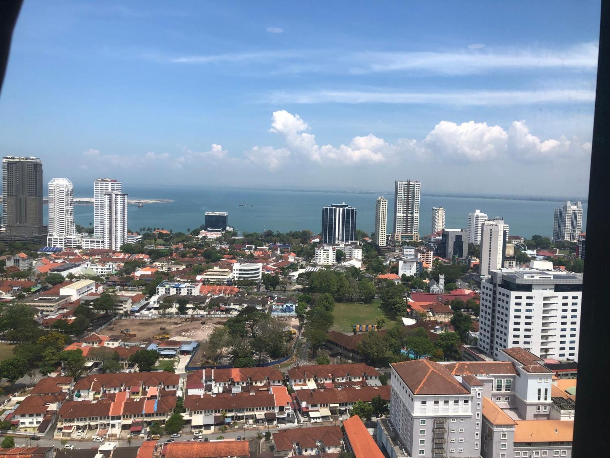 Tropicana 218 Macalister Netflix Unit By Blue Sky Holidays George Town Extérieur photo