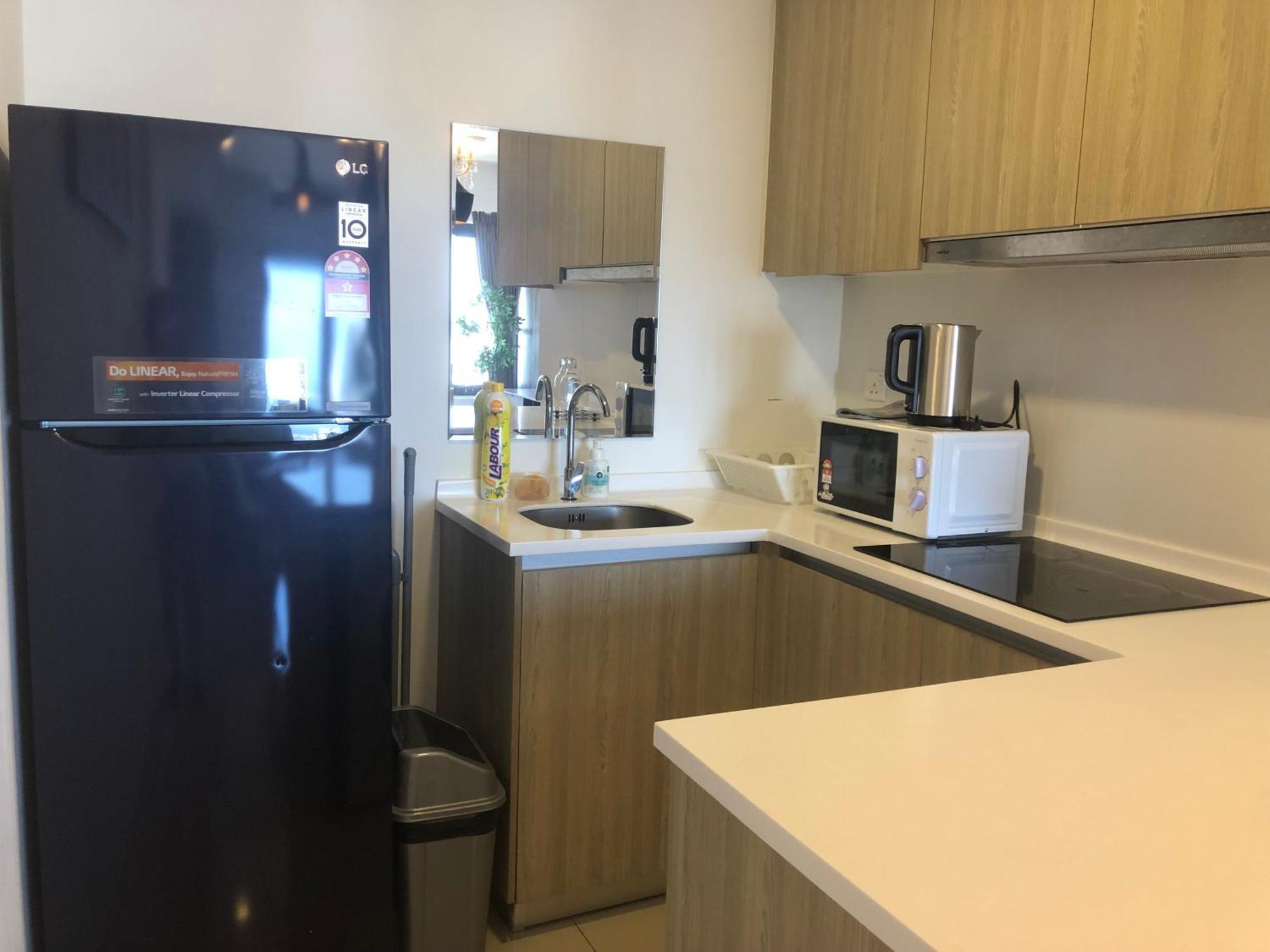 Tropicana 218 Macalister Netflix Unit By Blue Sky Holidays George Town Extérieur photo